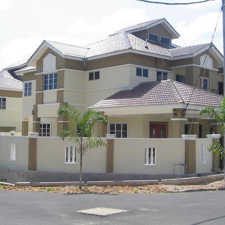 Greenleaf Angsana Homestay Jerantut Buitenkant foto